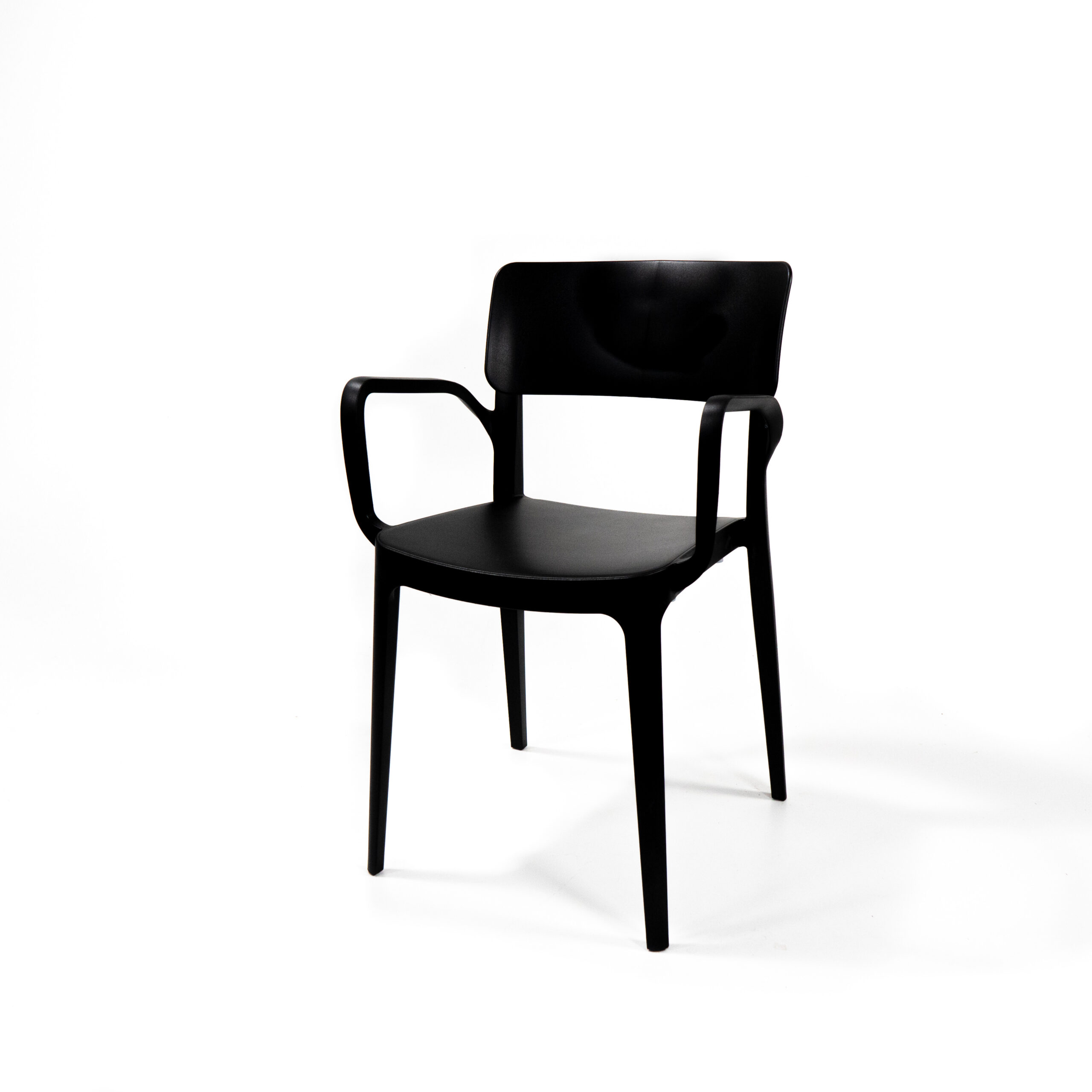 Wing Stapelstoel met armleuning zwart, 50920