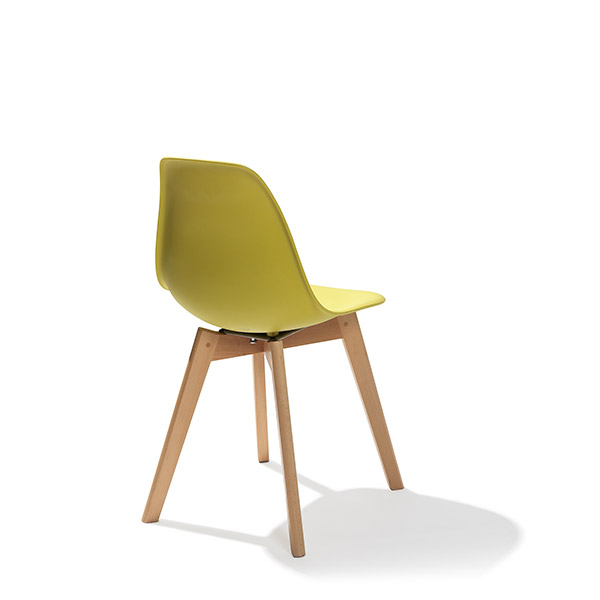 Keeve Stapelbare stoel geel, berkenhouten frame en kunststof zitting, 47x53x83cm (LxBxH), 505F01SY