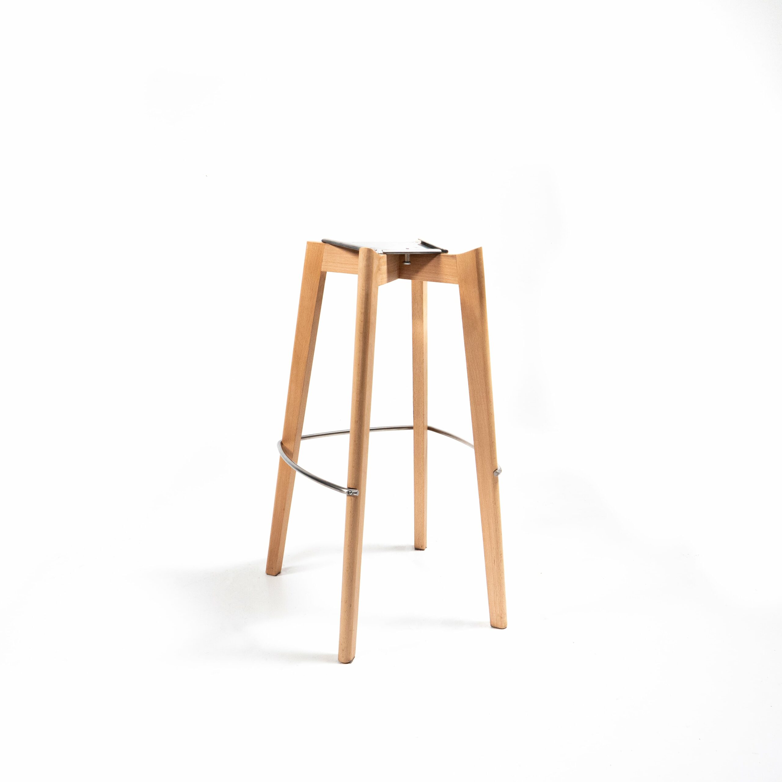 Keeve Stapelbare barkruk wit, berkenhouten frame en kunststof zitting, 53x47x119cm (LxBxH), 506F01SW